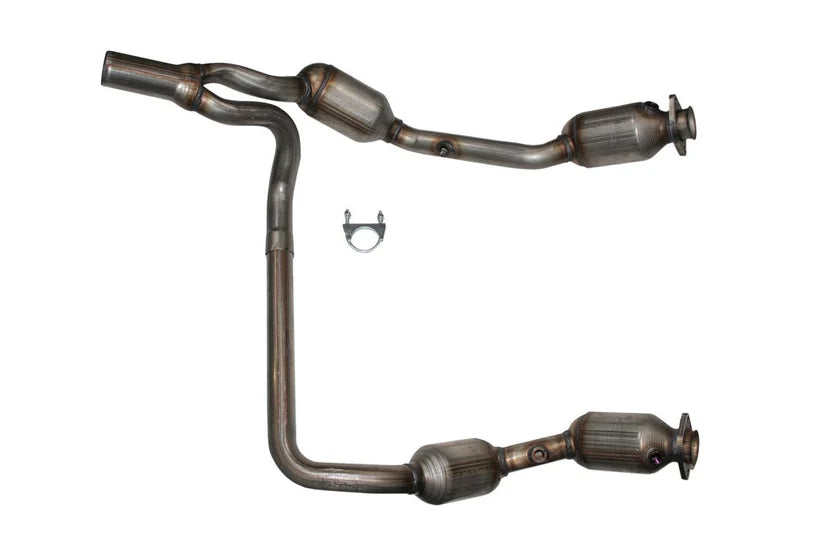 USC 446003 Direct-Fit Catalytic Converter – 2007-2009 Jeep Wrangler 3.8L V6 [Front]