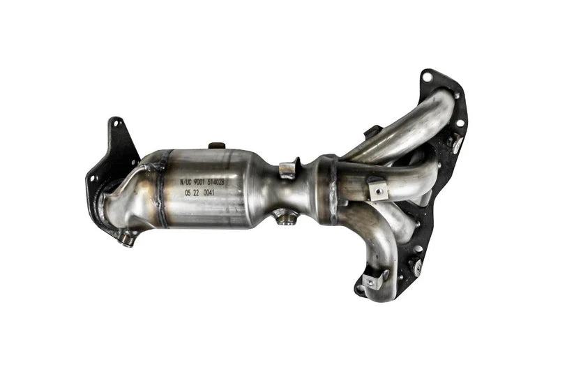 USC 514028 Direct-Fit Manifold Catalytic Converter – 2008-2015 Nissan Rogue / Rogue Select / X-Trail [Front]