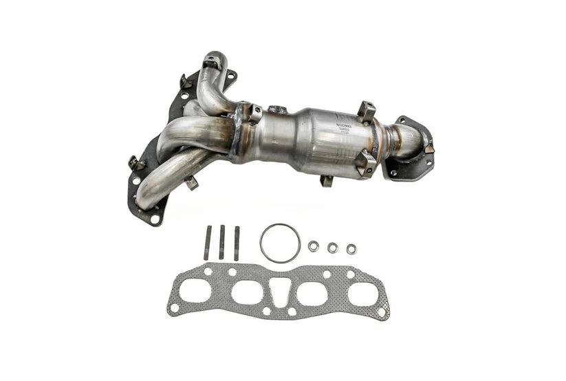 USC 514033 Direct-Fit Manifold Catalytic Converter – 2013-2020 Nissan Altima / Rogue 2.5L L4 [Front]