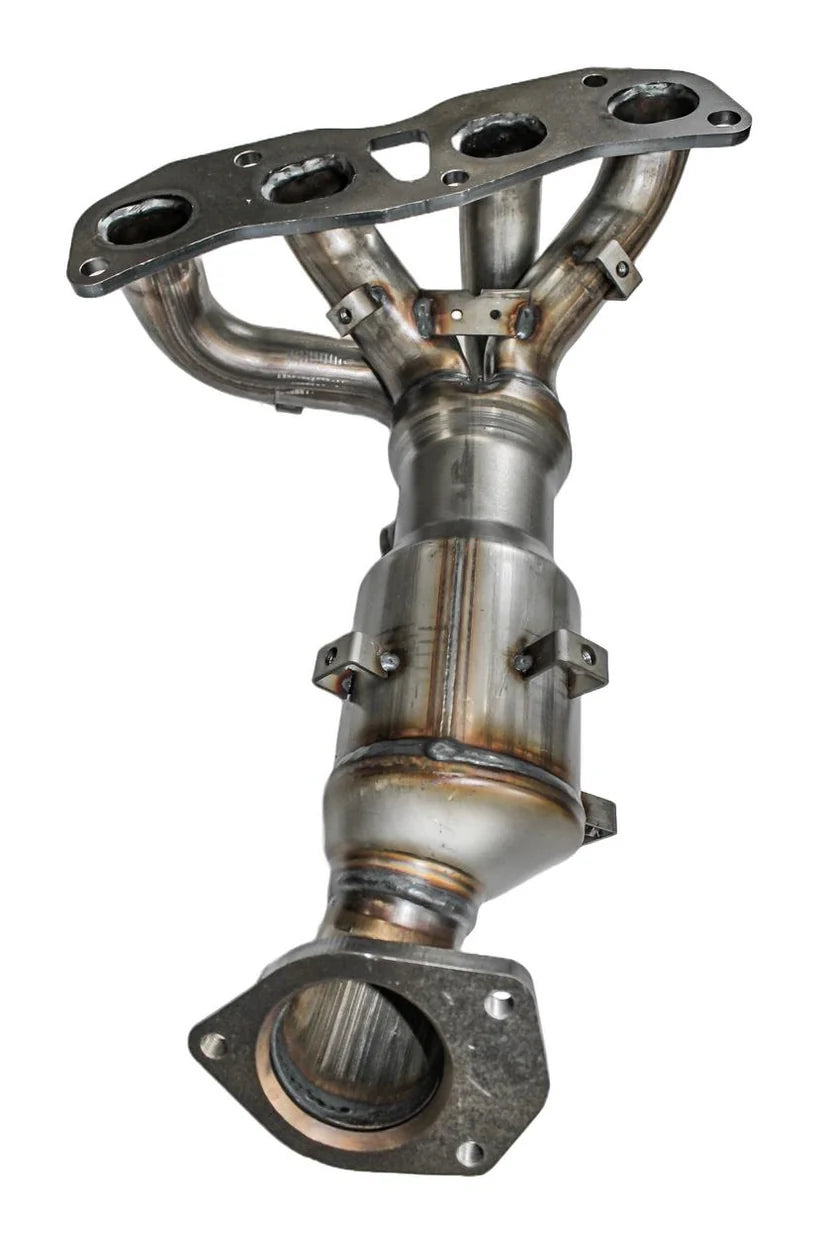 USC 514033 Direct-Fit Manifold Catalytic Converter – 2013-2020 Nissan Altima / Rogue 2.5L L4 [Front]