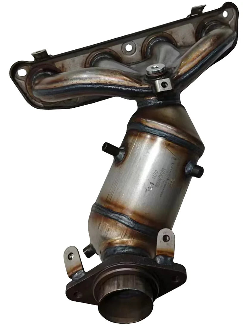 USC 514036 Direct-Fit Manifold Catalytic Converter – 2009-2019 Nissan Sentra / 2011-2012 Nissan Cube [Front]