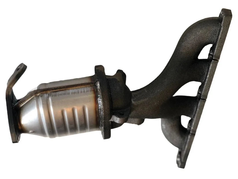 USC 534004 Direct-Fit Manifold Catalytic Converter – 2004-2010 Chevrolet Malibu / Pontiac G6 / Saturn Aura 2.2L-2.4L L4 [Front]