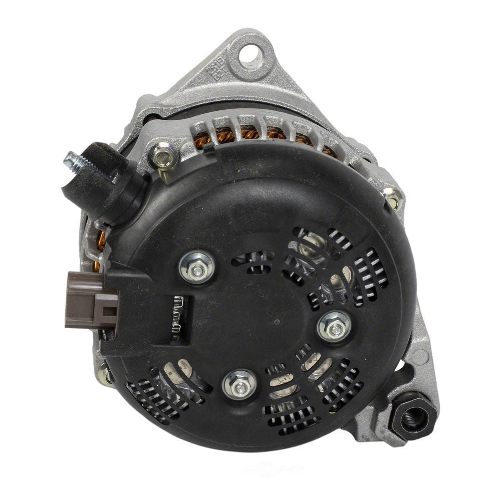 New Alternator  Motorcraft  GL8833