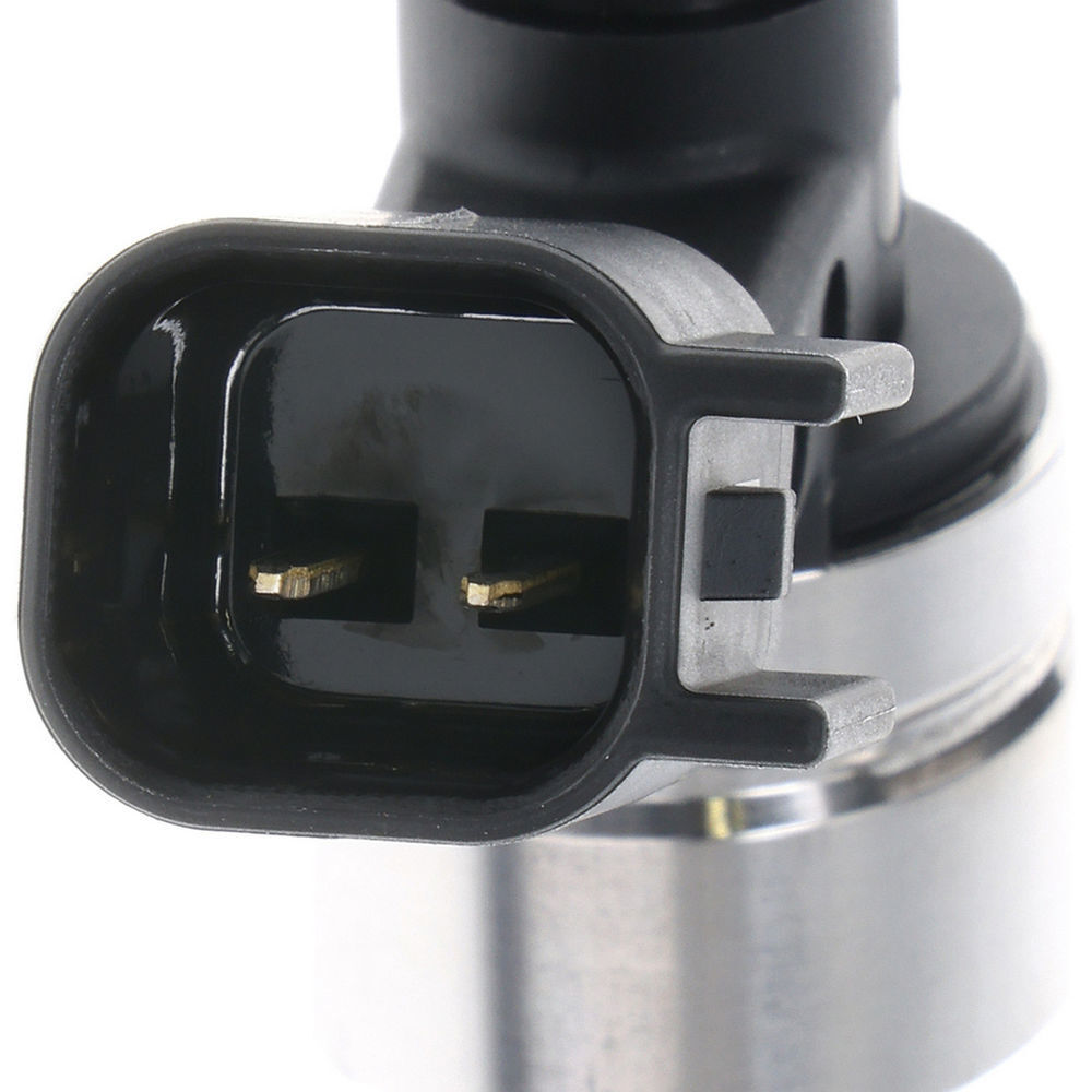 New Fuel Injector   Hitachi   FIJ0030