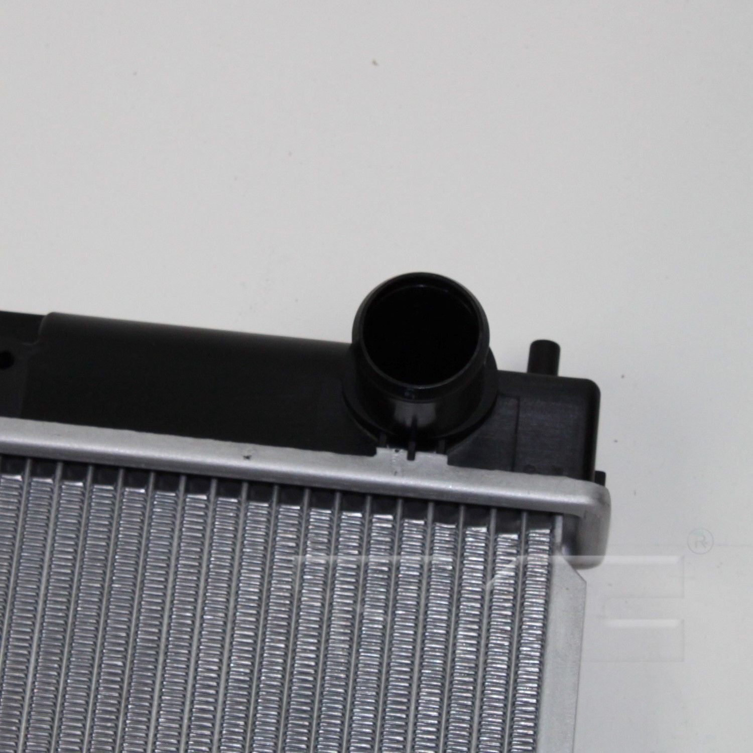 Radiator  TYC  13012