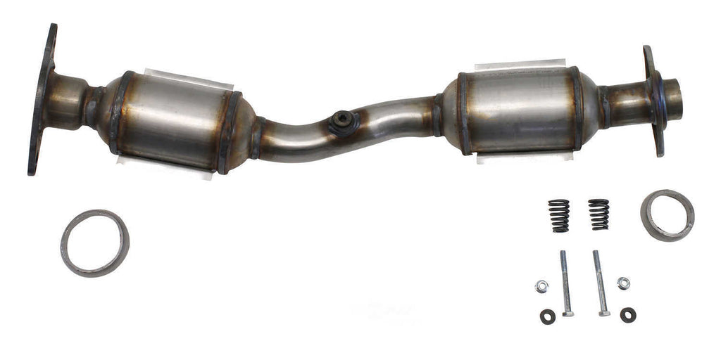 Direct Fit Catalytic Converter  AP Exhaust  642800