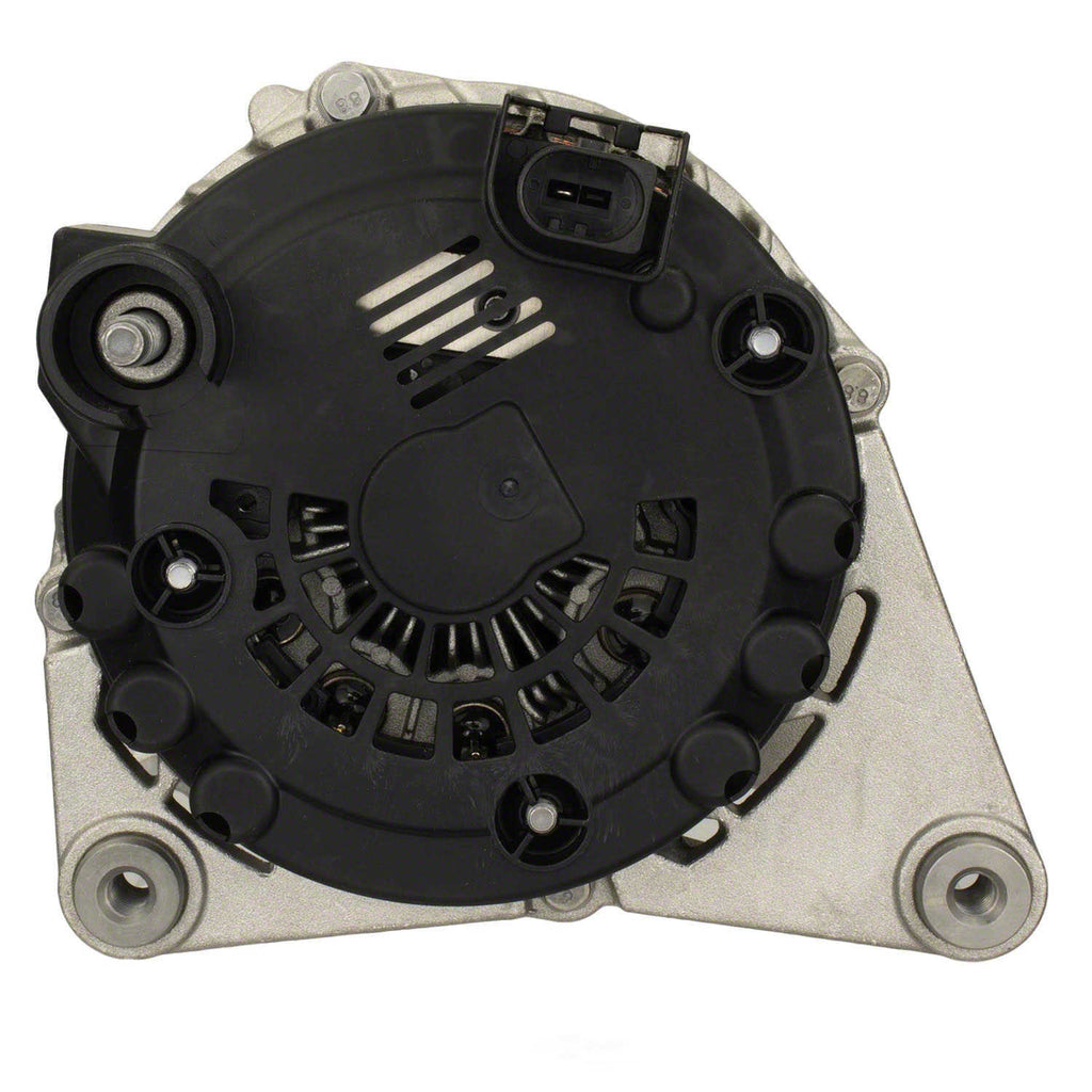 New Alternator  Motorcraft  GL8990