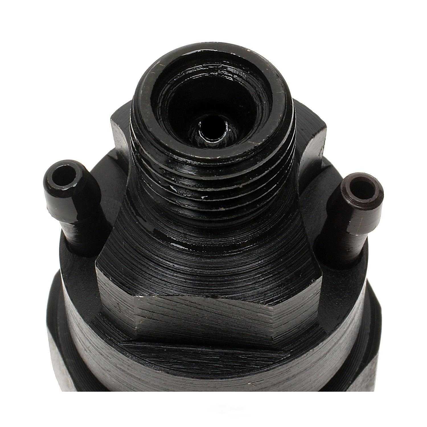 New Fuel Injector  Standard Motor Products  FJ172