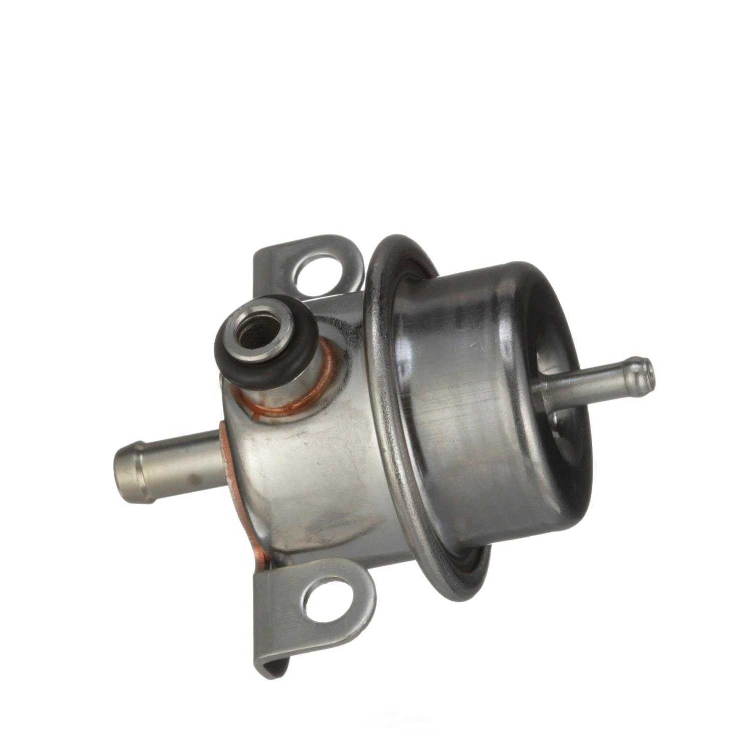 New Pressure Regulator  Standard Motor Products  PR17