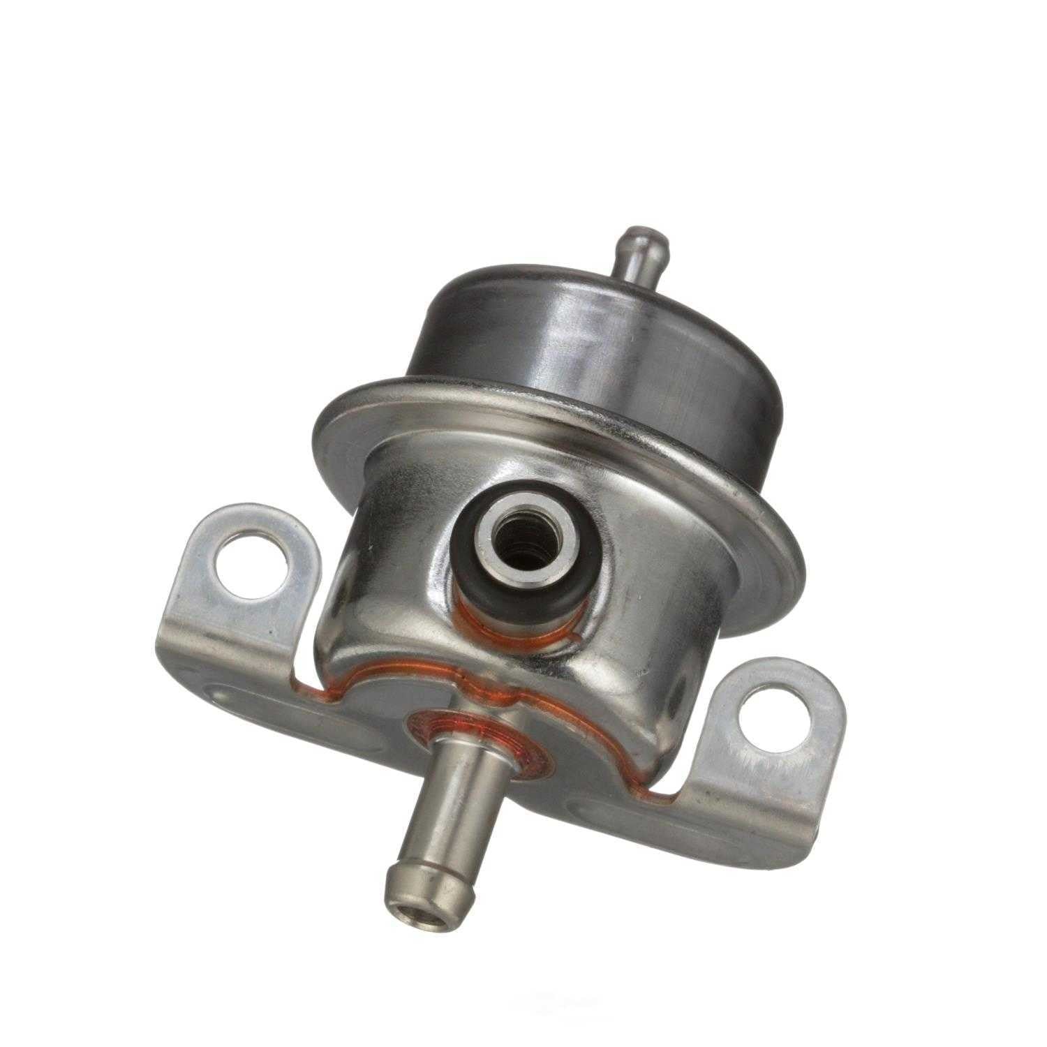 New Pressure Regulator  Standard Motor Products  PR17