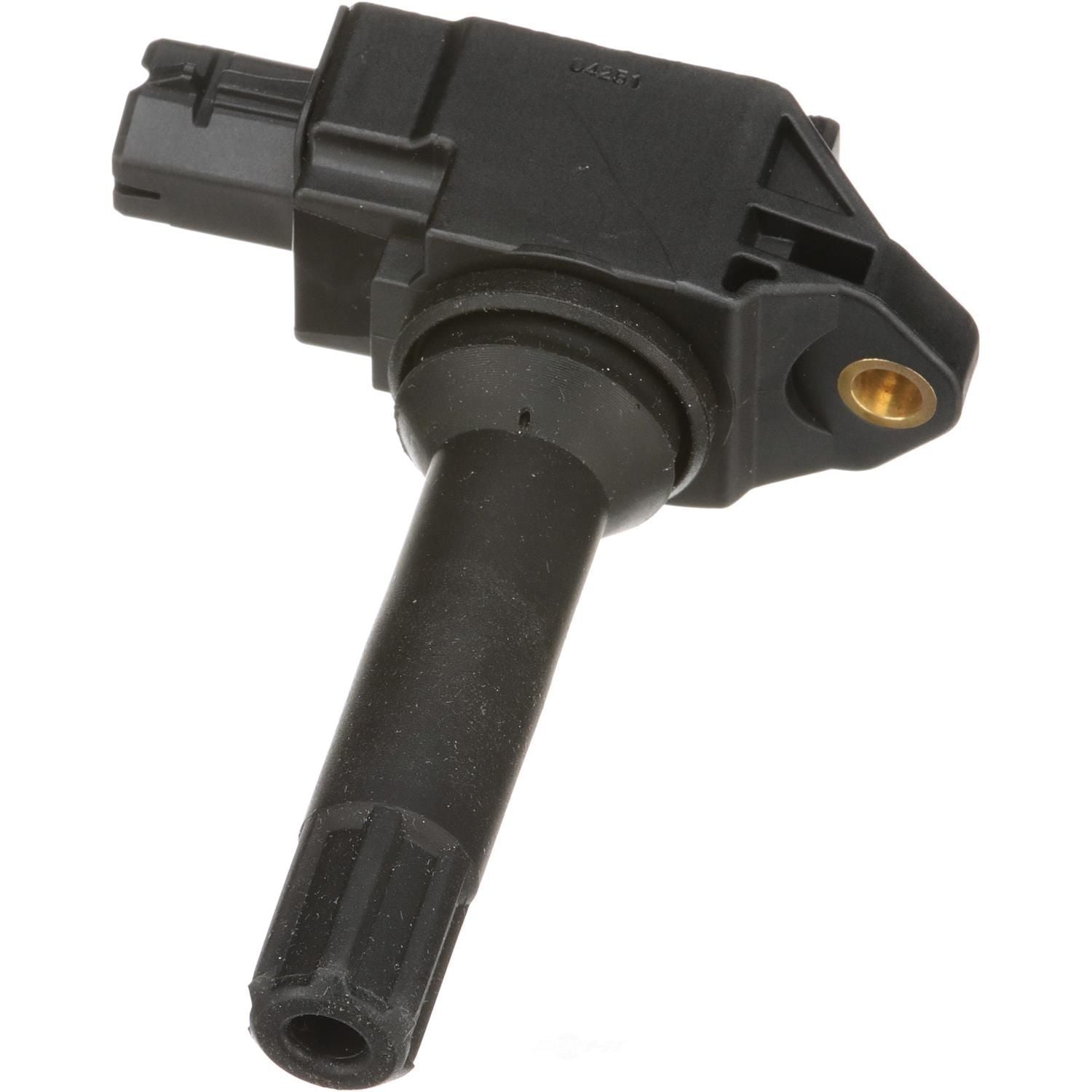 Ignition Coil  Standard Motor Products  UF747