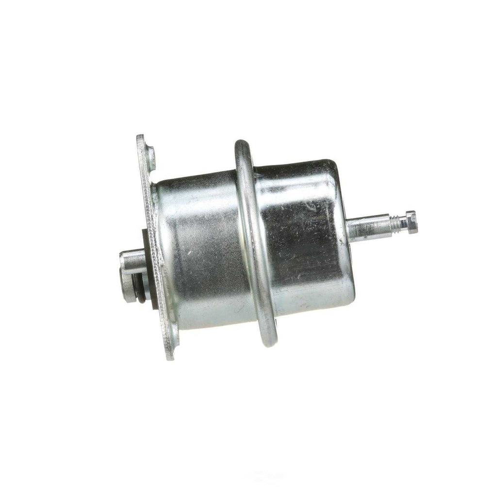 New Pressure Regulator  Standard Motor Products  PR557