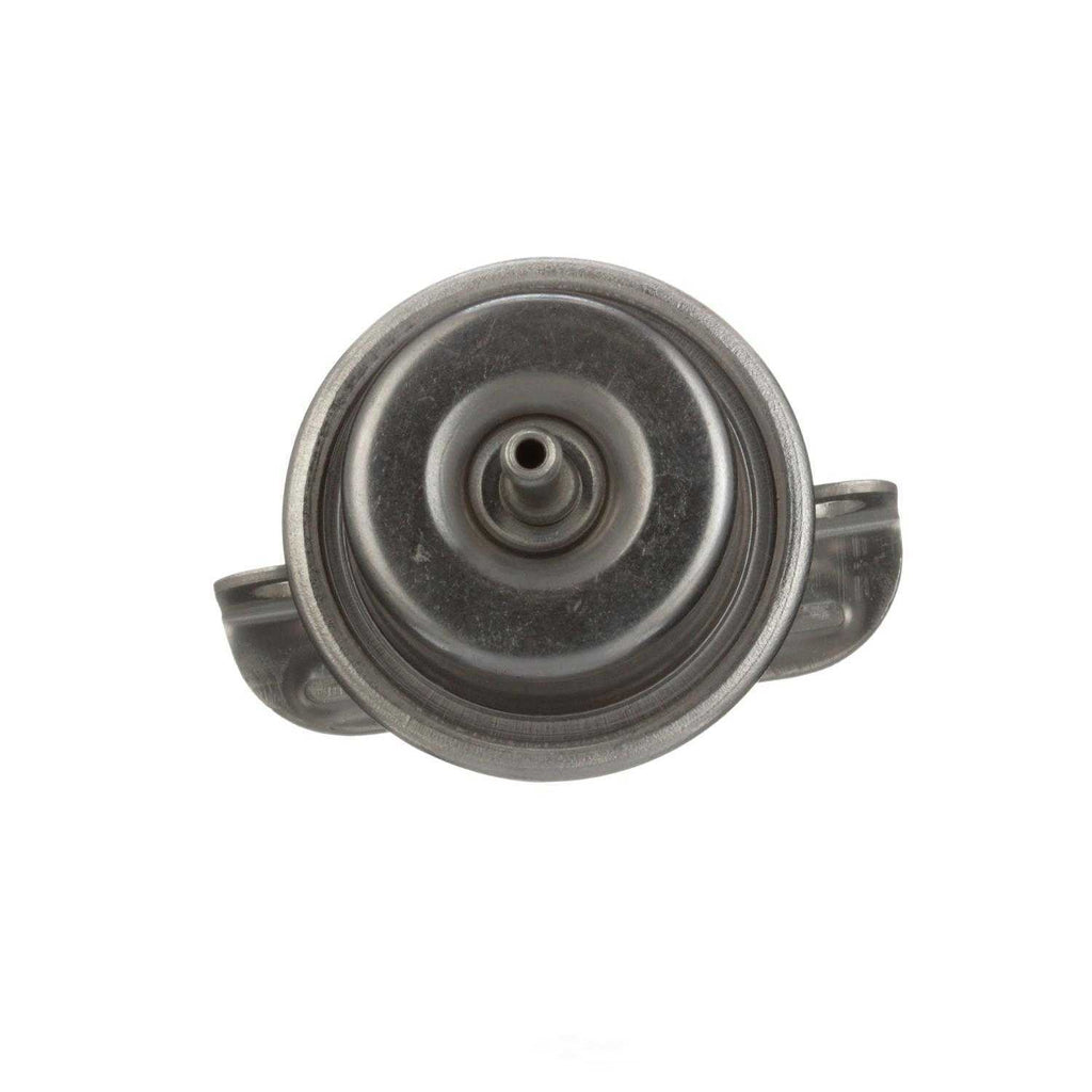 New Pressure Regulator  Standard Motor Products  PR17