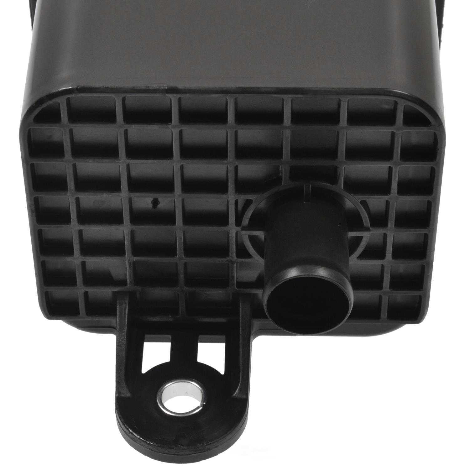 Emissions Evap Canister Filter  Standard Motor Products  CF6