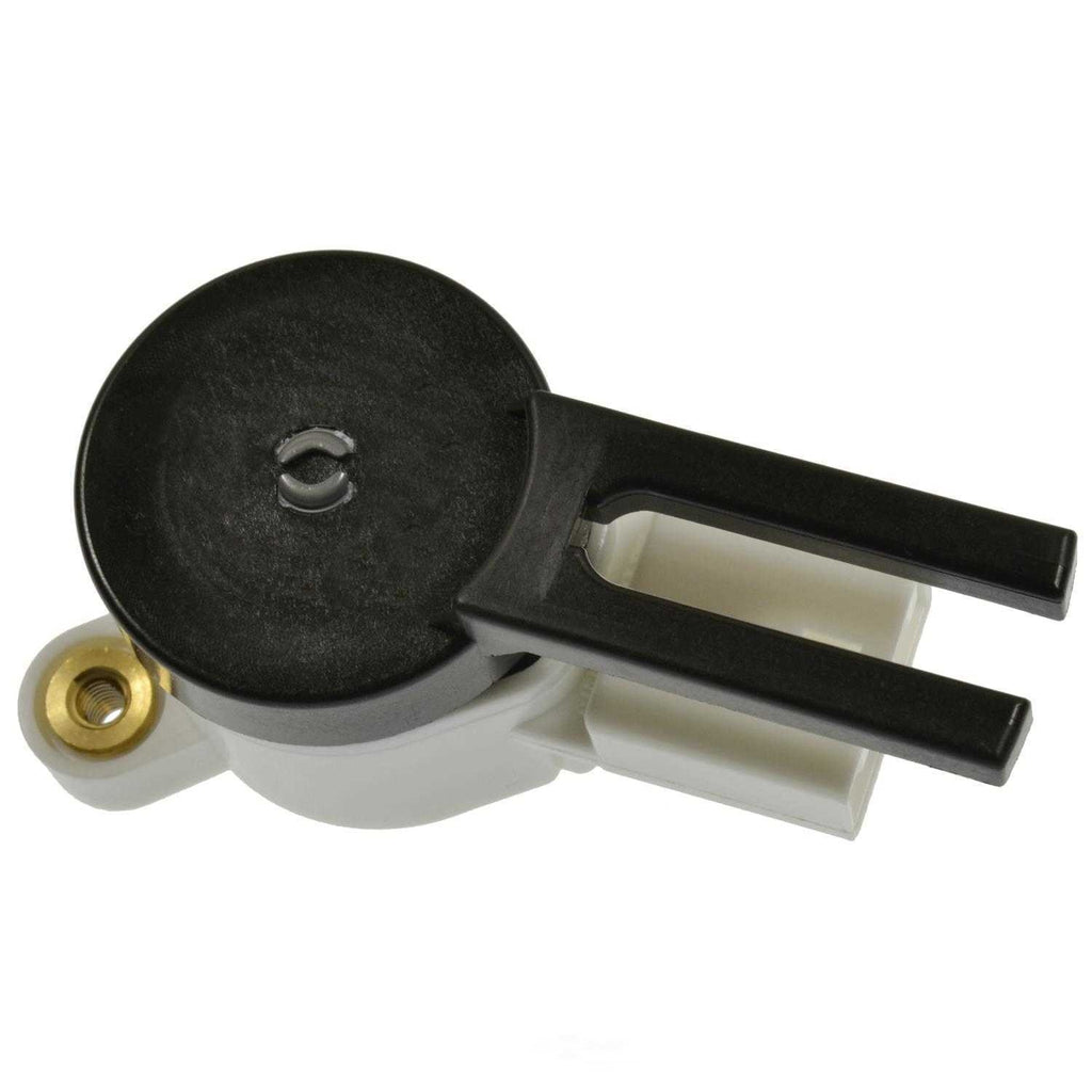 Brake Light Switch  Standard Motor Products  SLS554