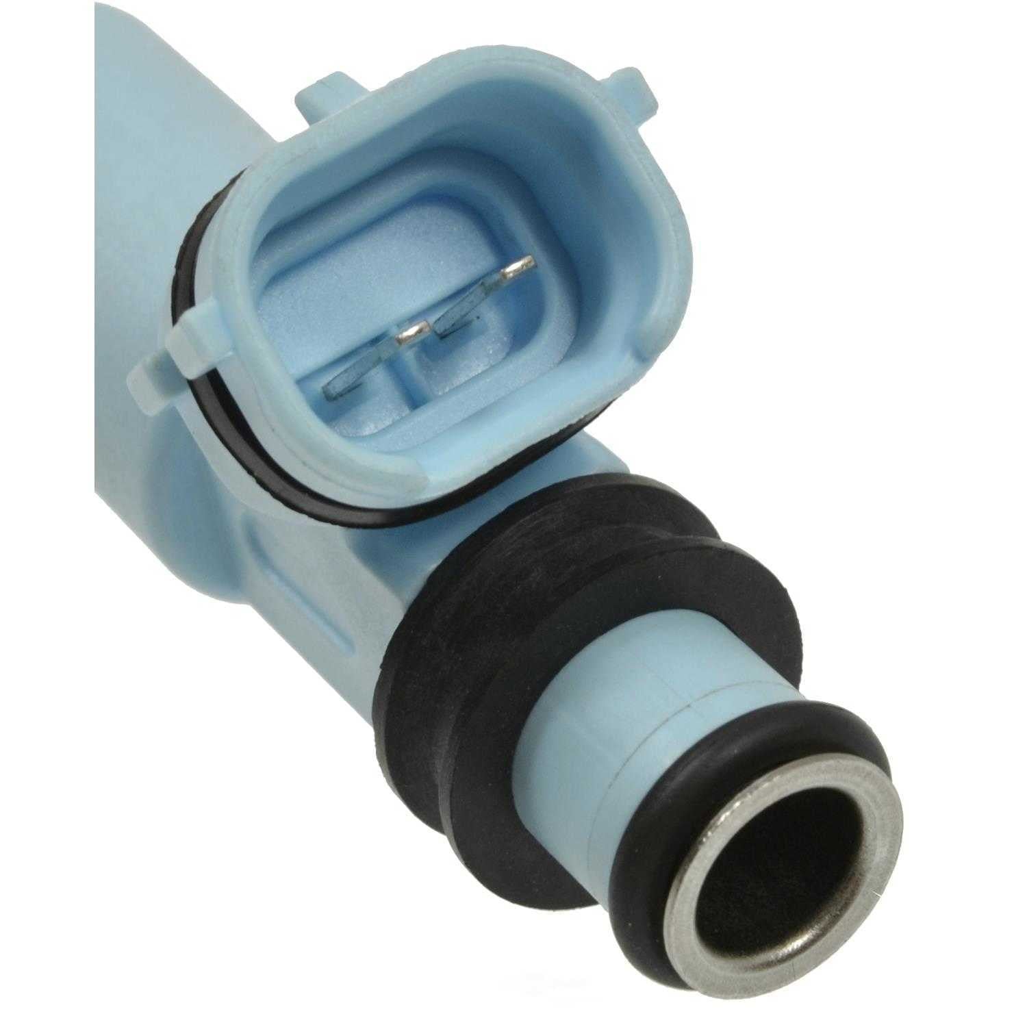 New Fuel Injector  Standard Motor Products  FJ726