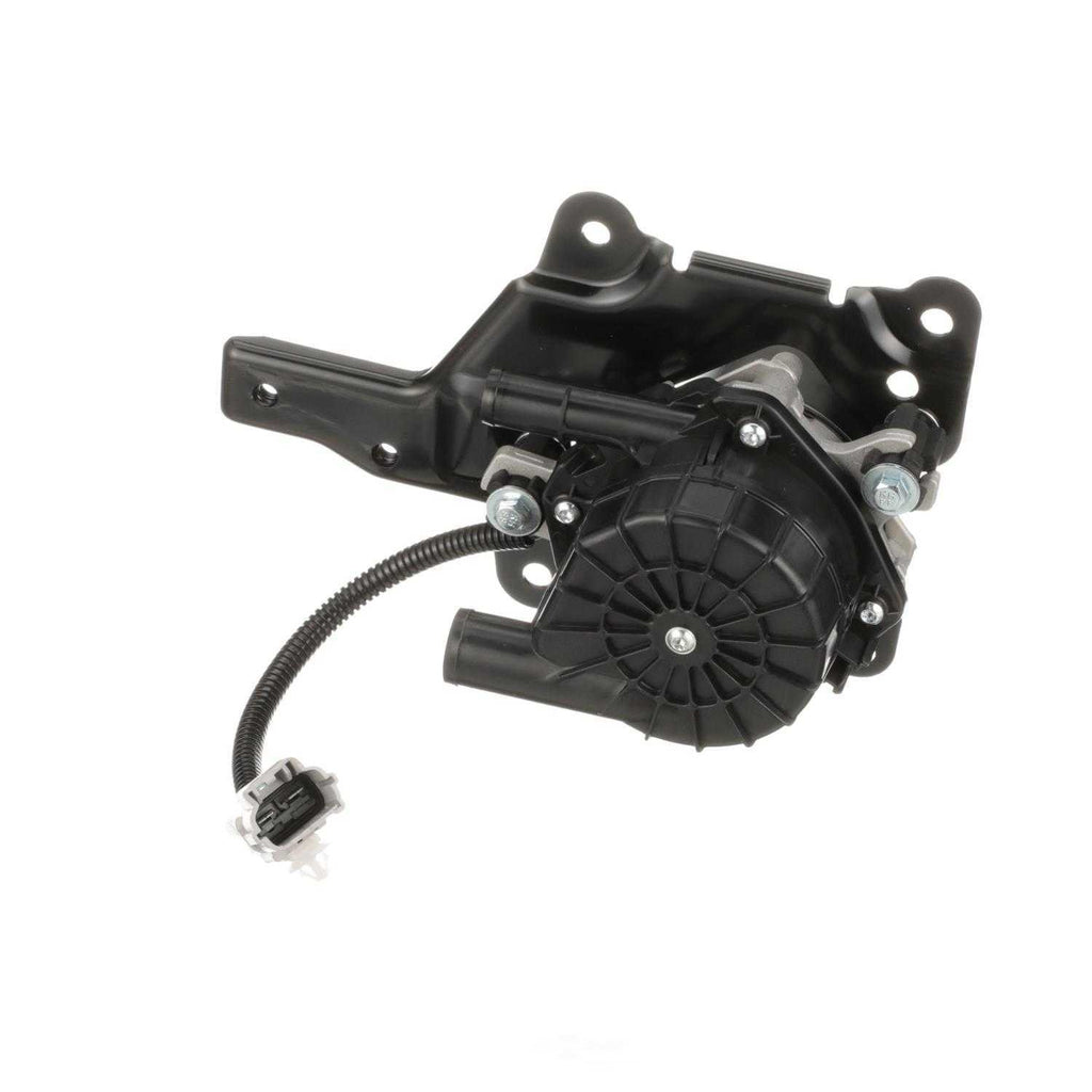 New Air Pump  Standard Motor Products  AIP26