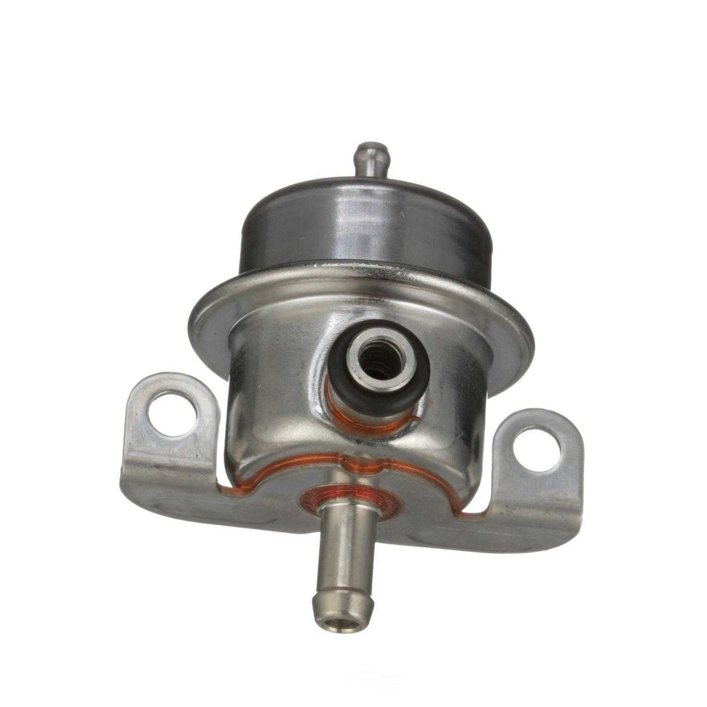 New Pressure Regulator  Standard Motor Products  PR17