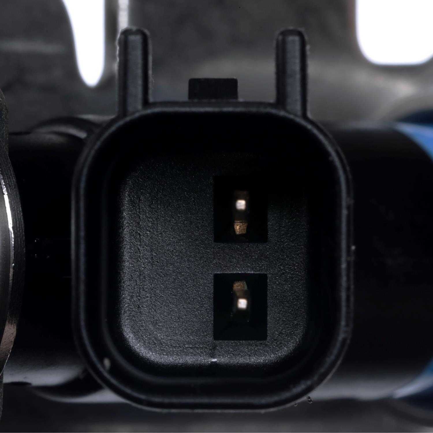 New Fuel Injector  Standard Motor Products  FJ1378