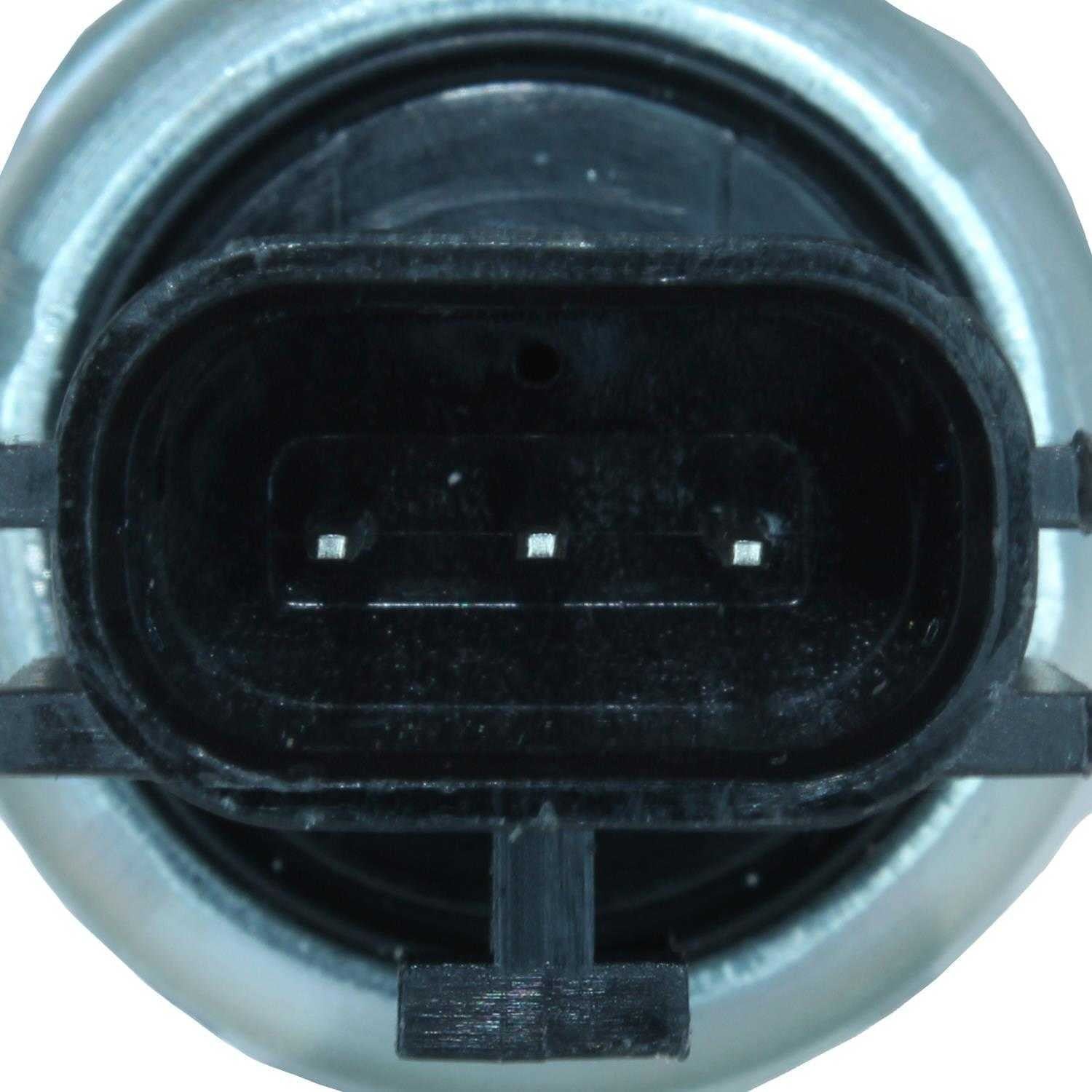 Auto Trans Oil Press Switch  Standard Motor Products  PS695