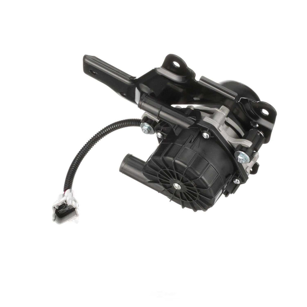 New Air Pump  Standard Motor Products  AIP26