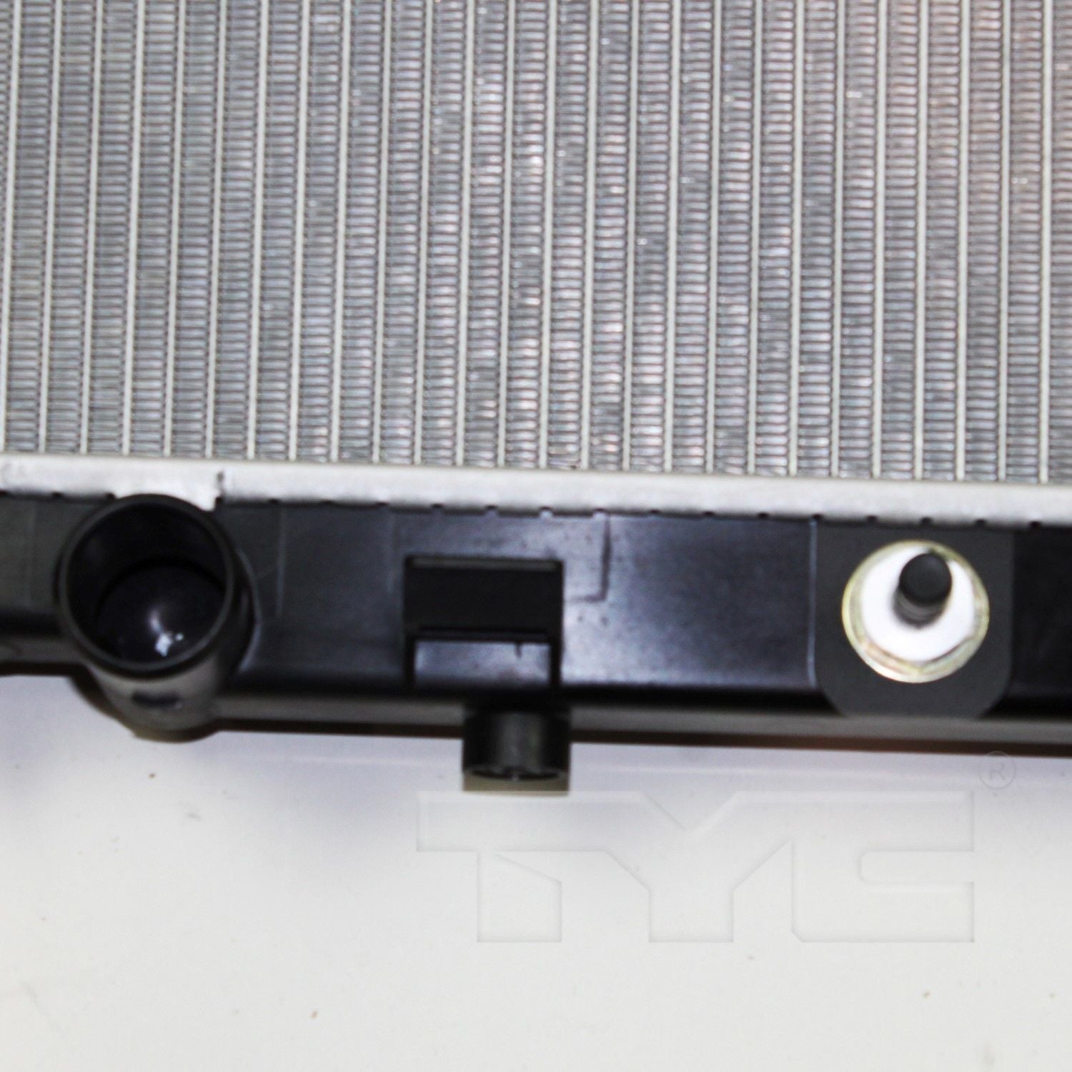Radiator  TYC  13012