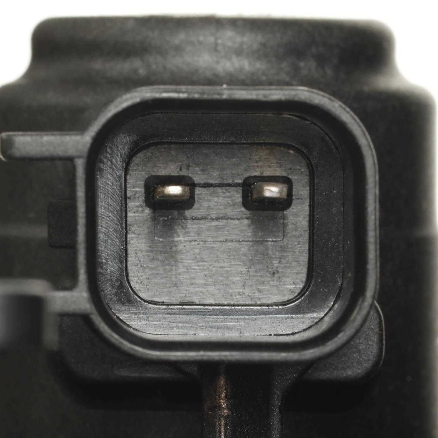 Fuel Vapor Storage Canister  Standard Motor Products  CP3547