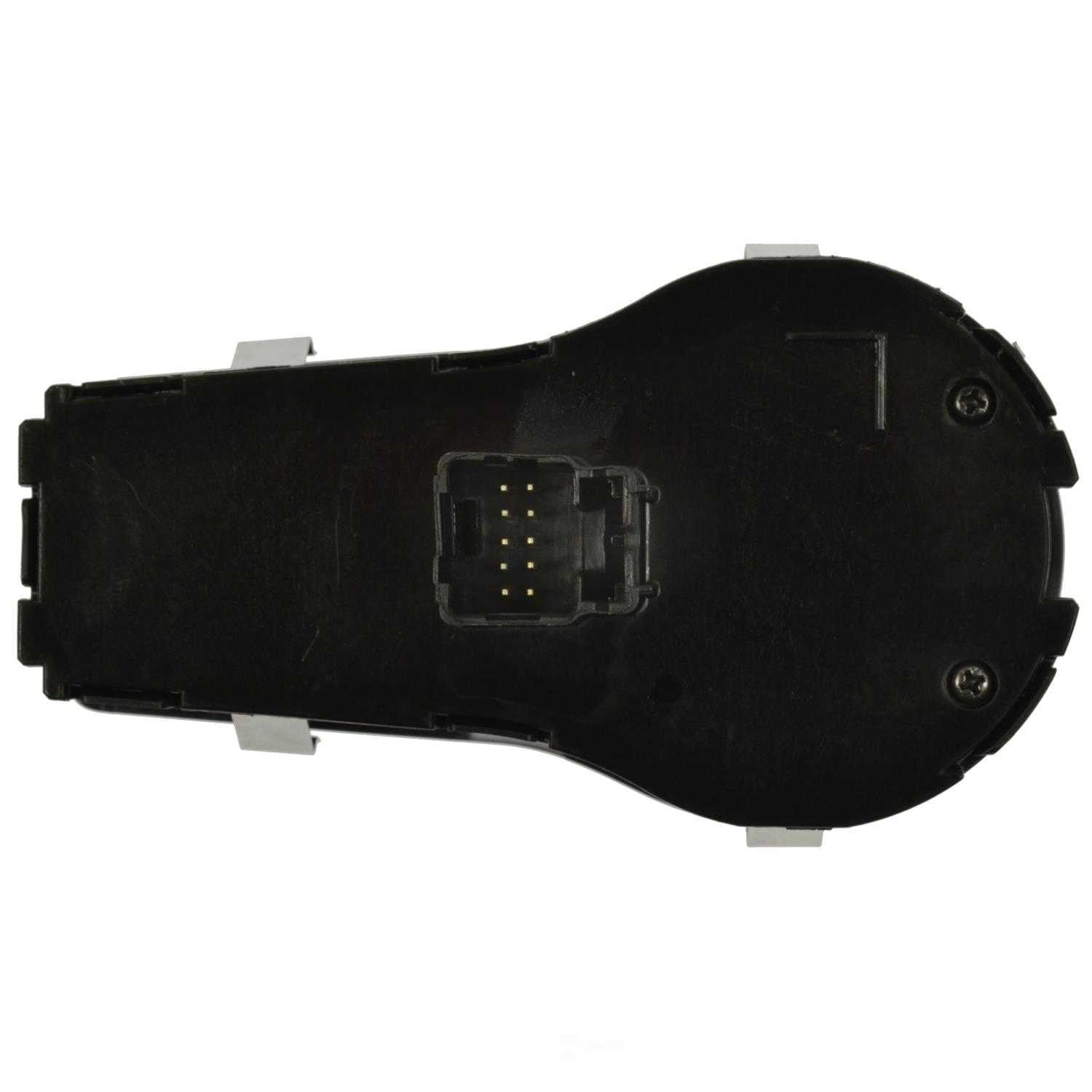 Headlight Switch  Standard Motor Products  HLS1702