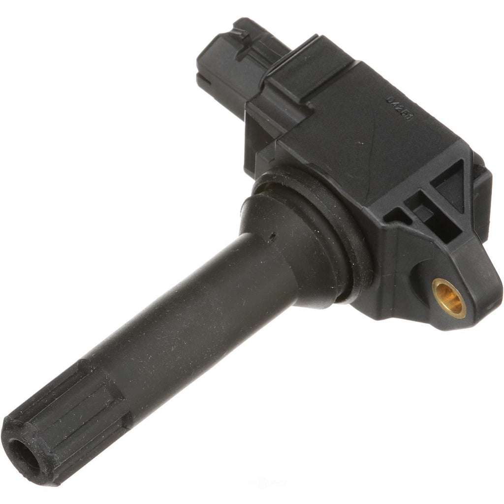 Ignition Coil  Standard Motor Products  UF747