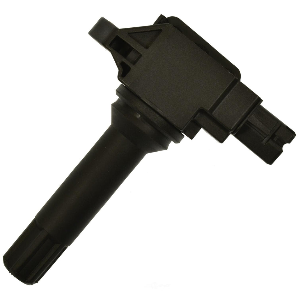 Ignition Coil  Standard Motor Products  UF747