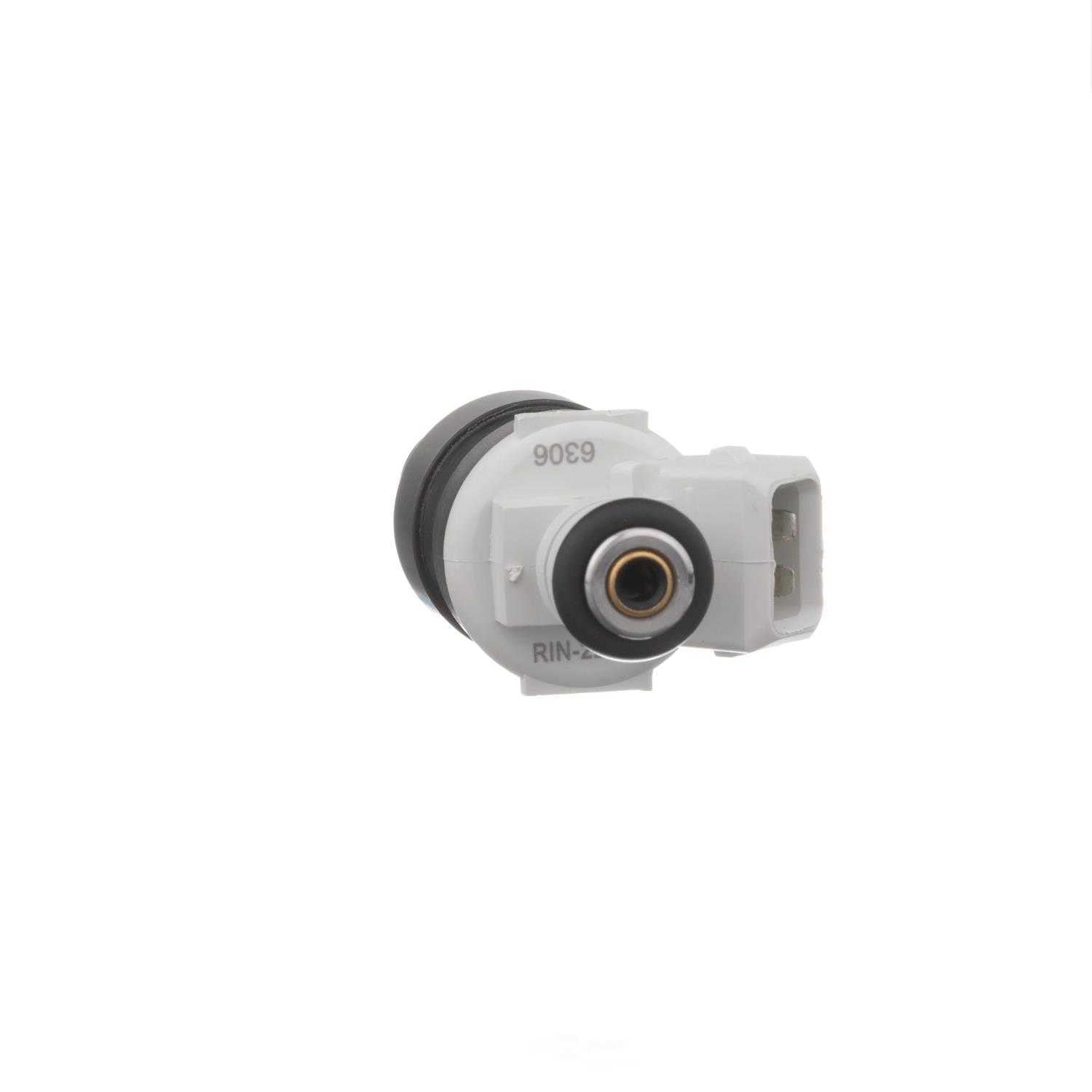 New Fuel Injector  Standard Motor Products  FJ689RP4