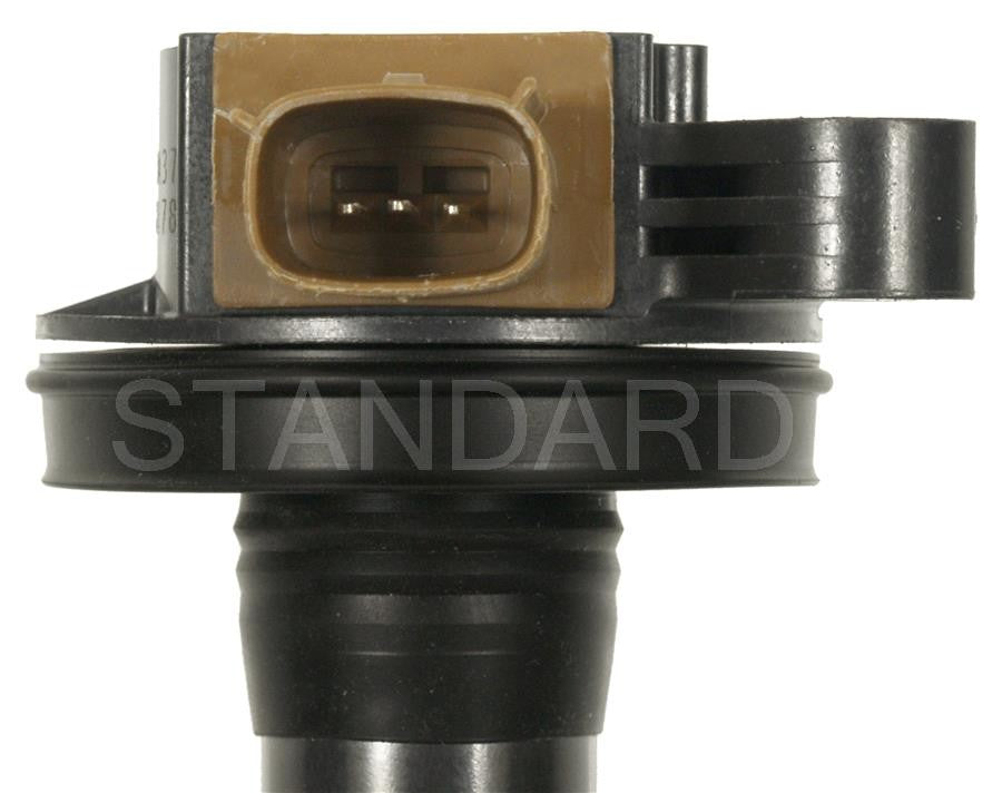 Ignition Coil  Standard Motor Products  UF646